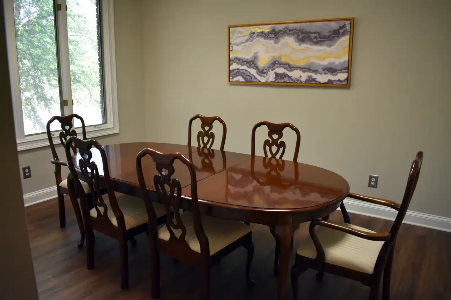 serenity-grove-mental-health-dining-room