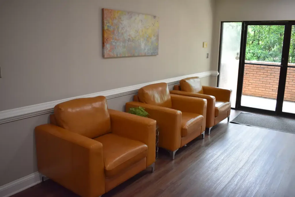 serenity-grove-waiting-area-comfortable-seating